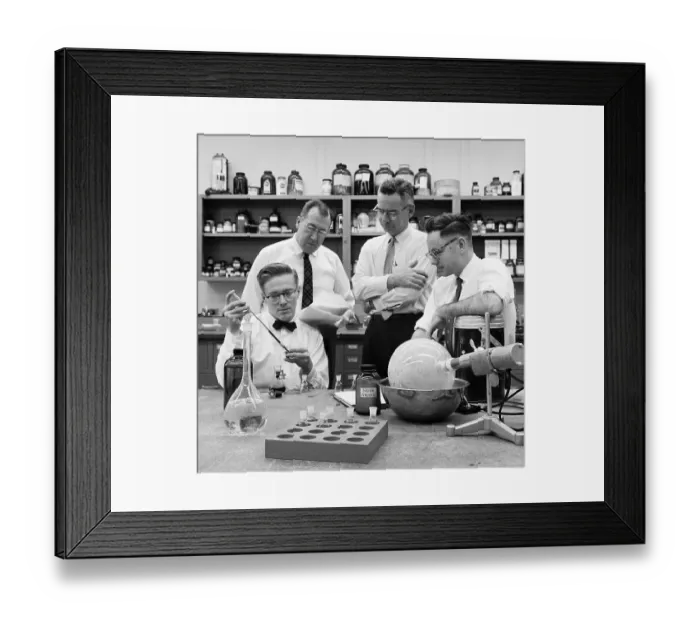 Framed Print : Scientists in Laboratory Framed Print : Scientists in Laboratory