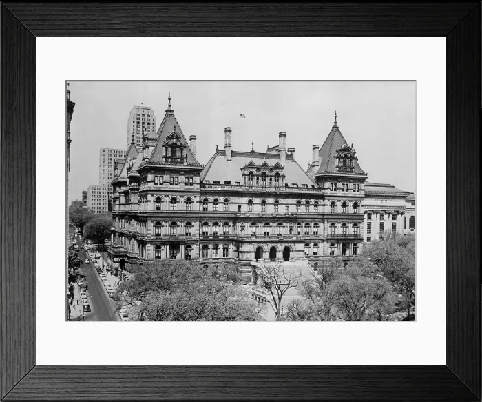 Framed Print : State Capital Building Framed Print : State Capital Building