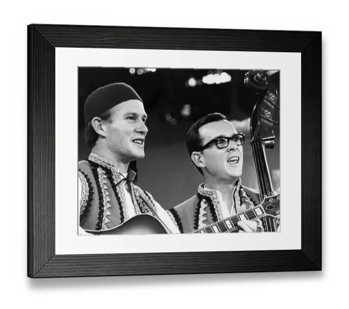 Framed Print : The Smothers Brothers Framed Print : The Smothers Brothers