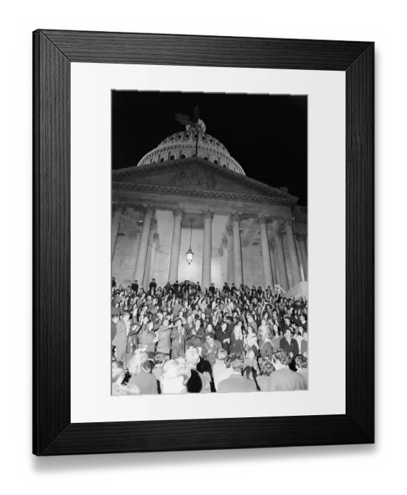 Framed Print : Anti-Vietnam War Rally on Capitol Steps Framed Print : Anti-Vietnam War Rally on Capitol Steps