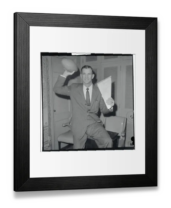 Framed Print : Portrait of Sammy Baugh Framed Print : Portrait of Sammy Baugh