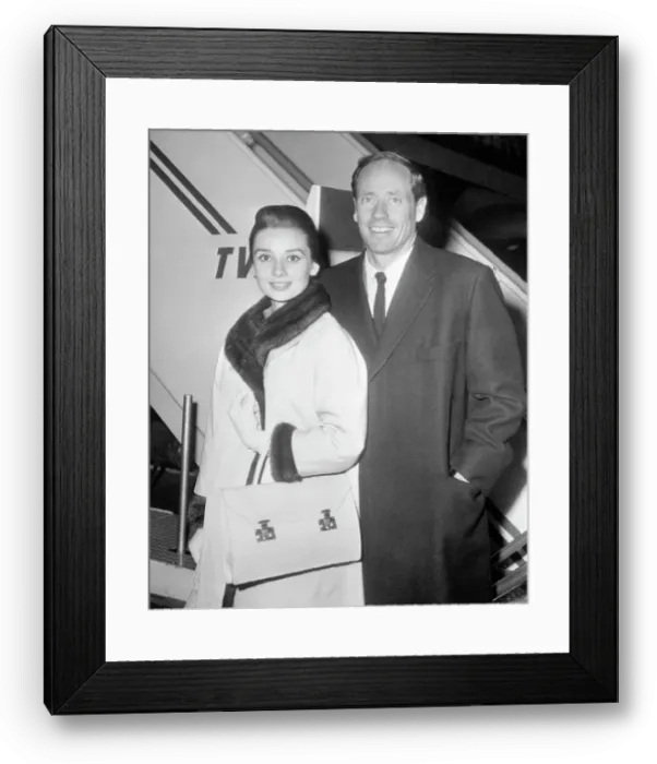 Framed Print : Audrey Hepburn and Mel Ferrer at Airport Framed Print : Audrey Hepburn and Mel Ferrer at Airport