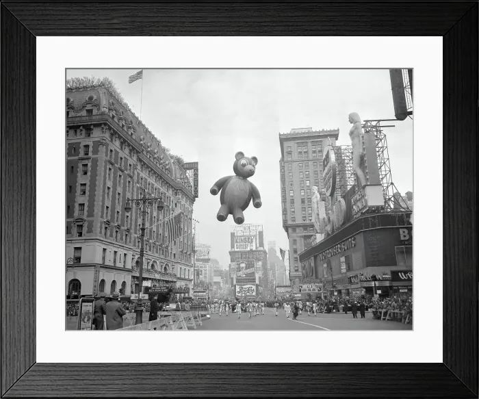 Framed Print : Balloon in Macy's Thanksgiving Day Parade Framed Print : Balloon in Macy's Thanksgiving Day Parade