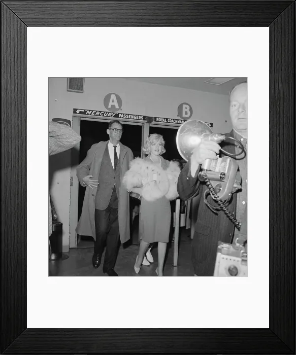Framed Print : Actress Marilyn Monroe and her Husband