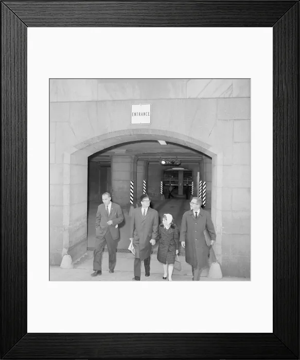 Framed Print : Patty Duke Leaving Legislative Building with Manager