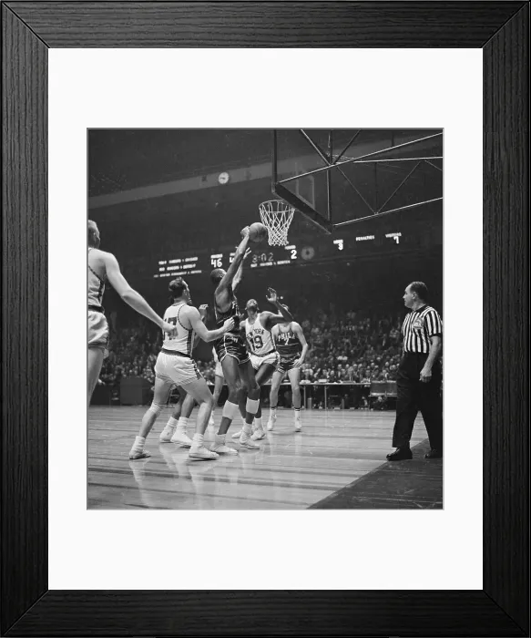 Framed Print : Wilt Chamberlain Grabbing Rebound Framed Print : Wilt Chamberlain Grabbing Rebound