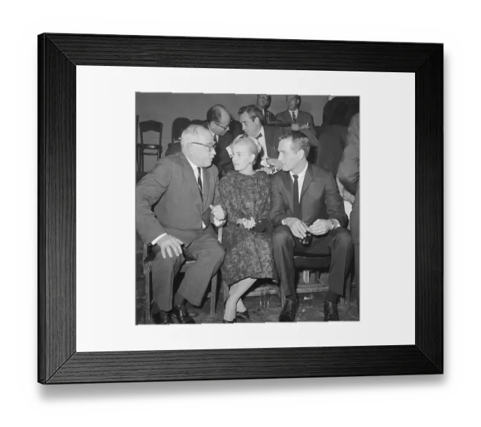 Framed Print : Portrait of Joanne Woodward, Paul Newman and Thornton Wilder Framed Print : Portrait of Joanne Woodward, Paul Newman and Thornton Wilder
