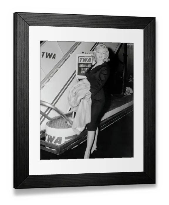 Framed Print : Marilyn Monroe at TWA Terminal Framed Print : Marilyn Monroe at TWA Terminal