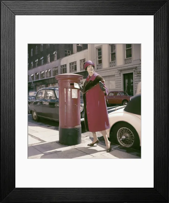 Framed Print : Woman Wearing Fall and Winter Fashion Framed Print : Woman Wearing Fall and Winter Fashion