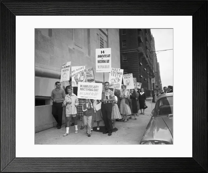 Framed Print : Walkers For A Sane Nuclear Policy