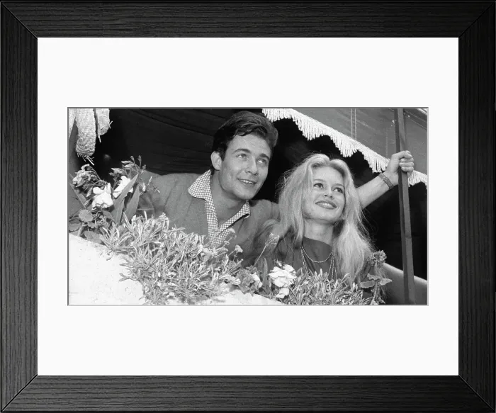 Framed Print : Brigitte Bardot and Jacques Charrier on Balcony Framed Print : Brigitte Bardot and Jacques Charrier on Balcony