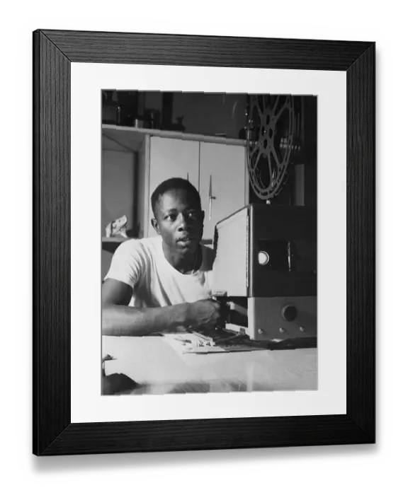 Framed Print : Hank Aaron Studying His Batting Techniques Framed Print : Hank Aaron Studying His Batting Techniques