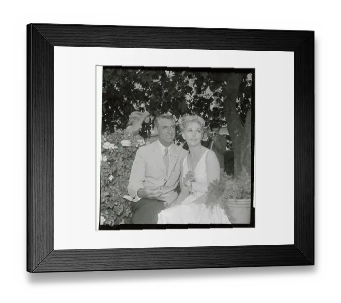 Framed Print : Kim Novak With Cary Grant Framed Print : Kim Novak With Cary Grant