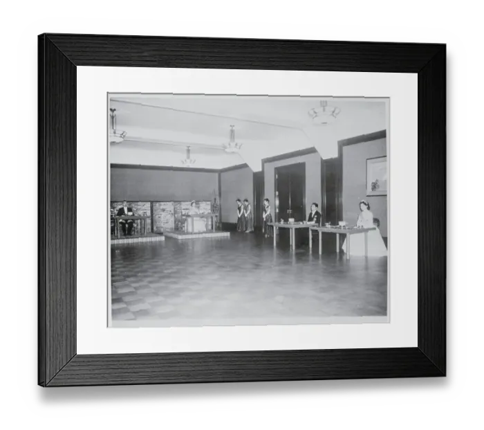 Framed Print : Meeting between Newlyweds and Parents Framed Print : Meeting between Newlyweds and Parents