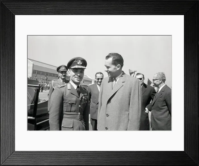 Framed Print : Richard Nixon Greets King Hussein Framed Print : Richard Nixon Greets King Hussein