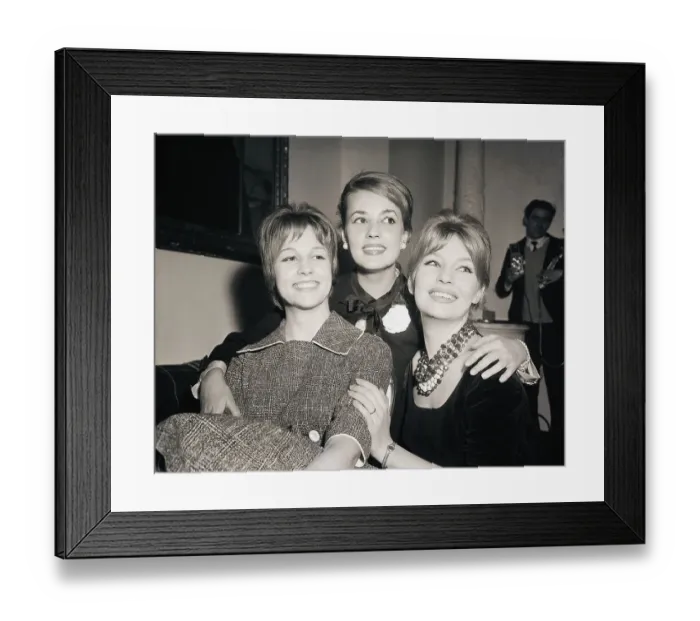 Framed Print : Jeanne Valery, Jeanne Moreau and Annette Stroyberg