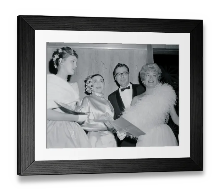Framed Print : Lana Turner with Colleagues Framed Print : Lana Turner with Colleagues