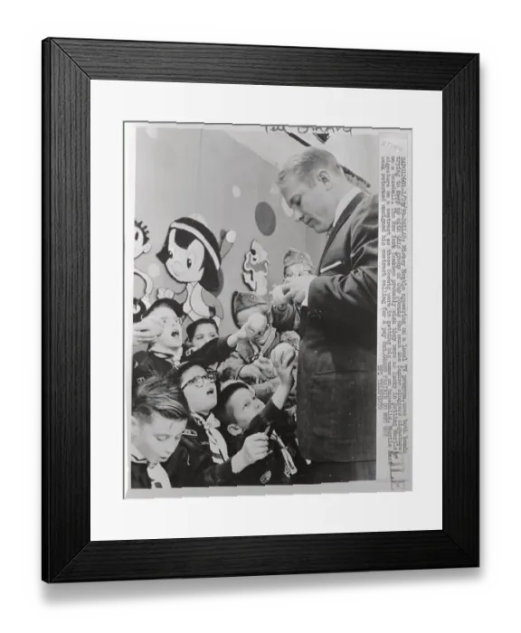 Framed Print : NY Yankee Mickey Mantle Signing Autographs for Cub Scouts Framed Print : NY Yankee Mickey Mantle Signing Autographs for Cub Scouts
