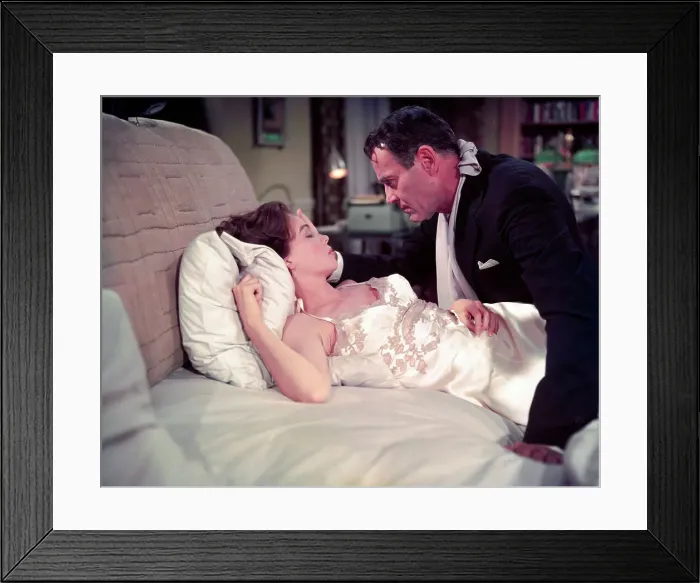 Framed Print : Henry Fonda and Leslie Caron in Intimate Scene Framed Print : Henry Fonda and Leslie Caron in Intimate Scene
