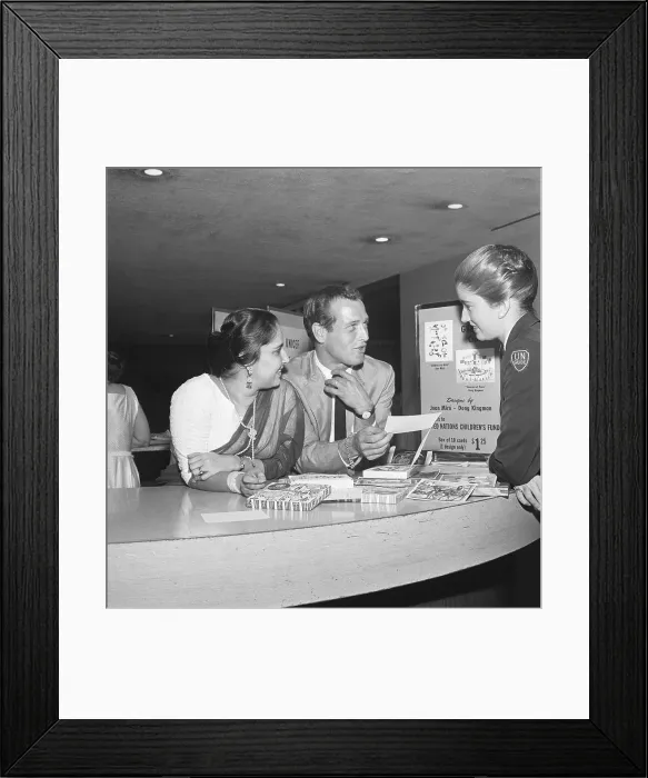 Framed Print : Portrait of Paul Newman and UNICEF Group Framed Print : Portrait of Paul Newman and UNICEF Group