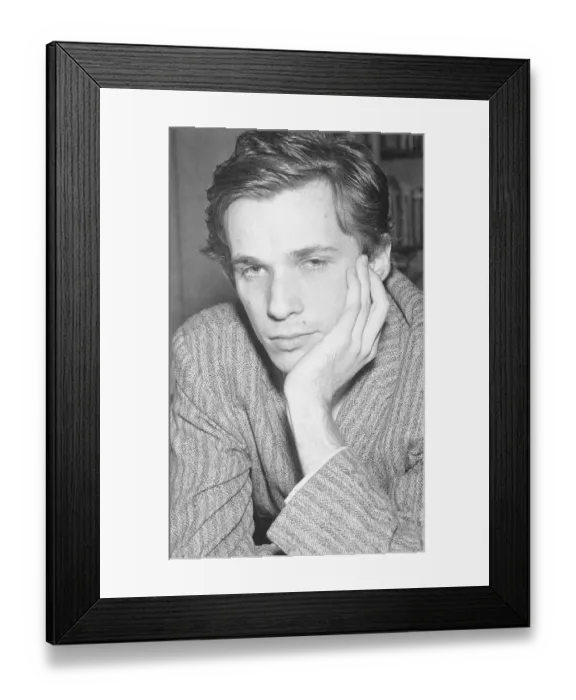 Framed Print : Portrait of Glenn Gould Framed Print : Portrait of Glenn Gould