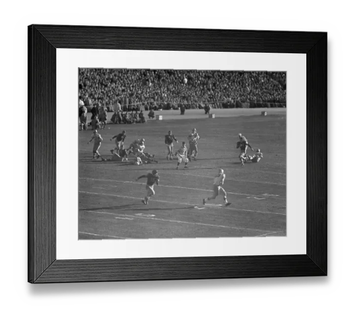 Framed Print : Pass Completion Framed Print : Pass Completion