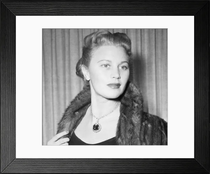 Framed Print : Woman Wearing the Hope Diamond Framed Print : Woman Wearing the Hope Diamond
