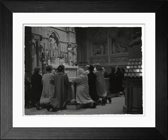 Framed Print : Mourners Praying in Saint Patricks Cathedral Framed Print : Mourners Praying in Saint Patricks Cathedral