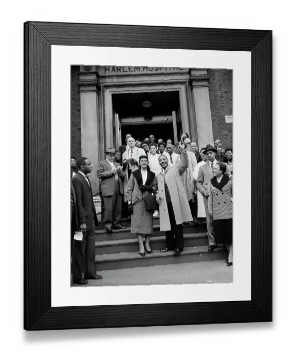 Framed Print : Martin Luther King Leaves Hospital Framed Print : Martin Luther King Leaves Hospital