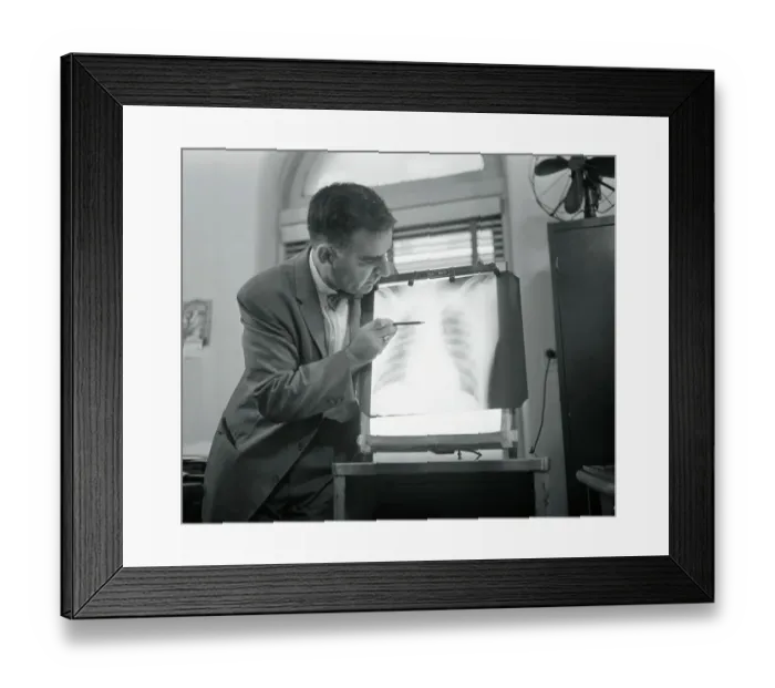Framed Print : Doctor for Injured Reverend Martin Luther King Showing Film Framed Print : Doctor for Injured Reverend Martin Luther King Showing Film