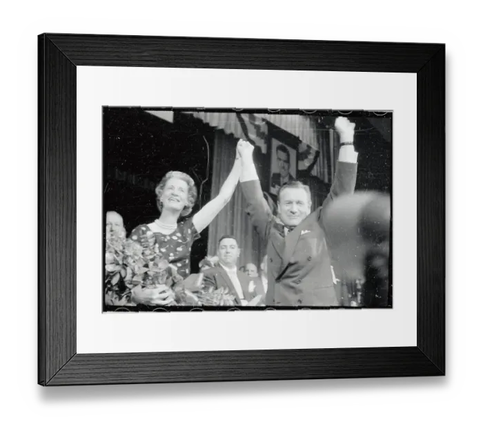 Framed Print : Mr and Mrs. Nelson Rockefeller Hold Arms up in Victory Framed Print : Mr and Mrs. Nelson Rockefeller Hold Arms up in Victory