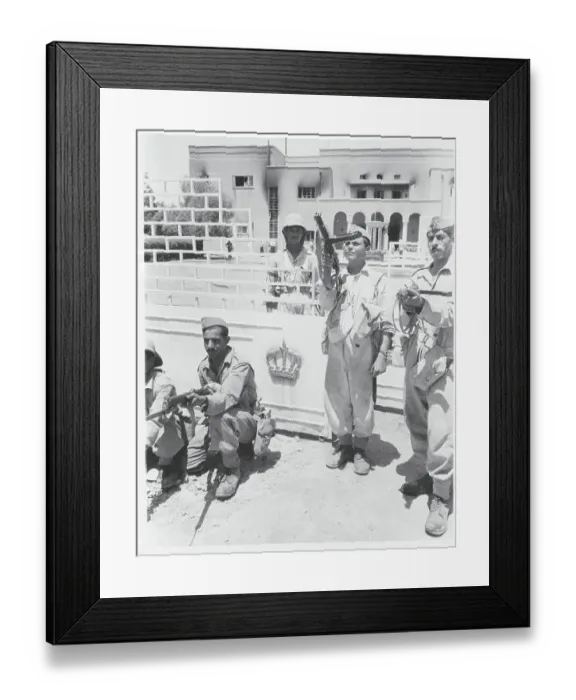 Framed Print : Soldiers in Front of Rihab Palace Framed Print : Soldiers in Front of Rihab Palace