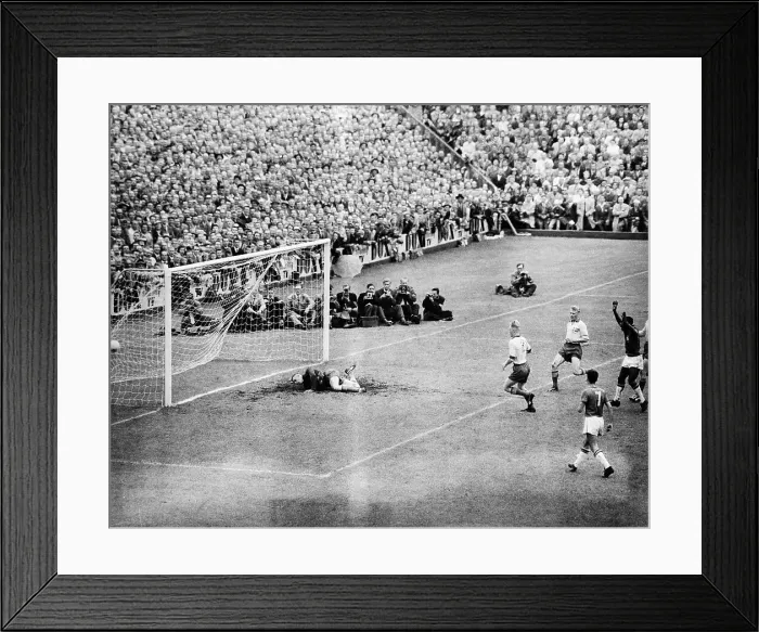 Framed Print : World Cup Goal by Pele in Sweden Framed Print : World Cup Goal by Pele in Sweden