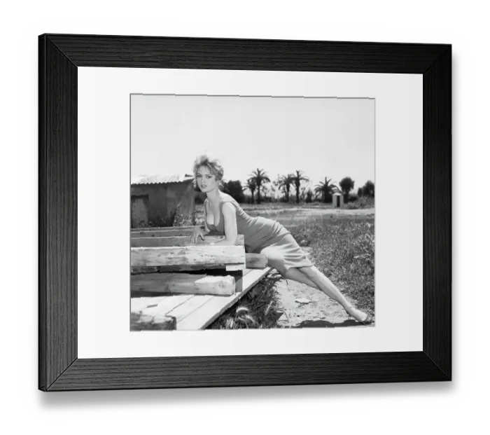 Framed Print : Brigitte Bardot In Seductive Pose Framed Print : Brigitte Bardot In Seductive Pose