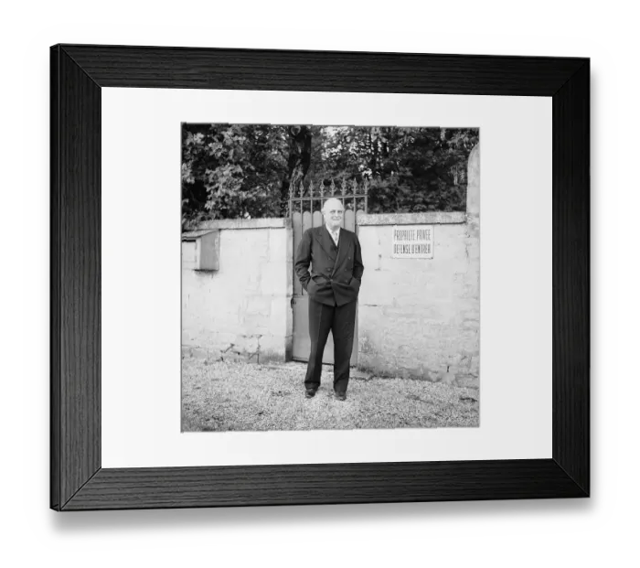 Framed Print : Randolf Churchill Denied Interview with Charles de Gaulle Framed Print : Randolf Churchill Denied Interview with Charles de Gaulle