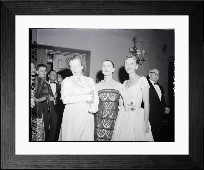 Framed Print : Martha Graham with Mary Martin and Agnes de Mille Framed Print : Martha Graham with Mary Martin and Agnes de Mille