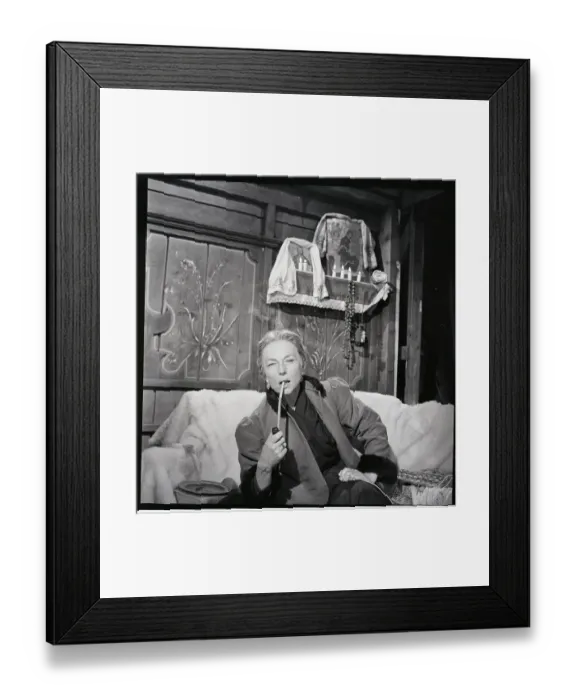 Framed Print : Agnes Moorehead Relaxing Before Filming Framed Print : Agnes Moorehead Relaxing Before Filming