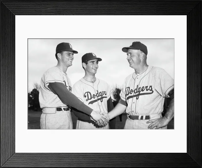 Framed Print : Sandy Koufax & Don Drysdale W / Manager Framed Print : Sandy Koufax & Don Drysdale W / Manager