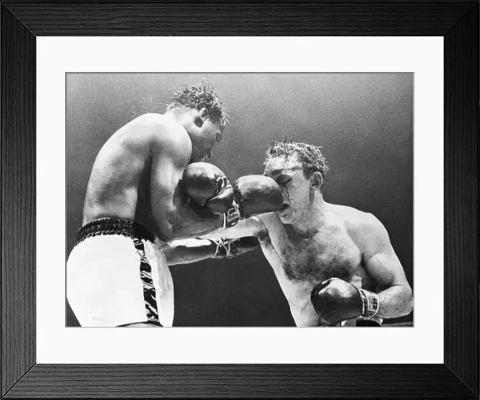 Framed Print : Sugar Ray Robinson Hitting Carmen Basilio Framed Print : Sugar Ray Robinson Hitting Carmen Basilio