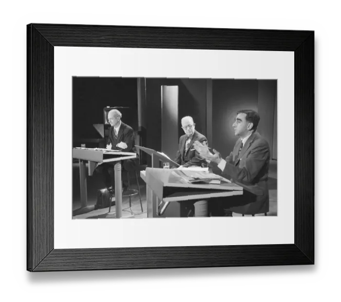 Framed Print : Edward Teller And Linus Pauling Debating Framed Print : Edward Teller And Linus Pauling Debating