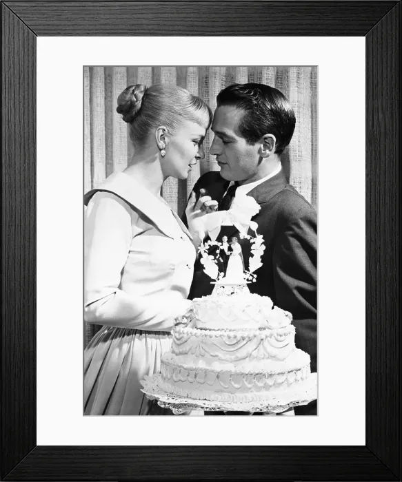 Framed Print : Joanne Woodward and Paul Newman on Their Wedding Day Framed Print : Joanne Woodward and Paul Newman on Their Wedding Day