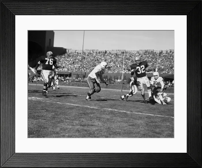 Framed Print : Jim Brown Scoring Touchdown Framed Print : Jim Brown Scoring Touchdown