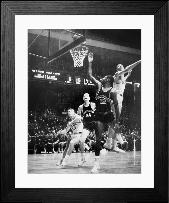 Framed Print : Oscar Robertson in Basketball Action Framed Print : Oscar Robertson in Basketball Action