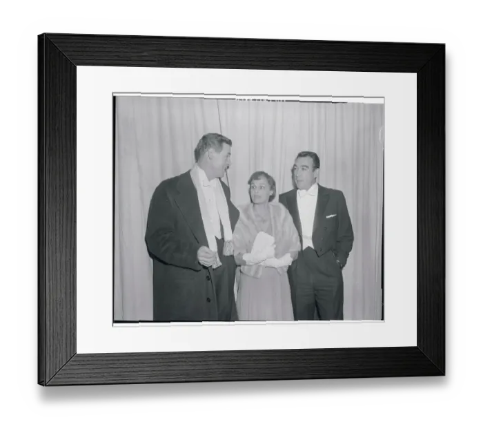 Framed Print : Robert Ryan with Anthony Quinn and Wife Framed Print : Robert Ryan with Anthony Quinn and Wife