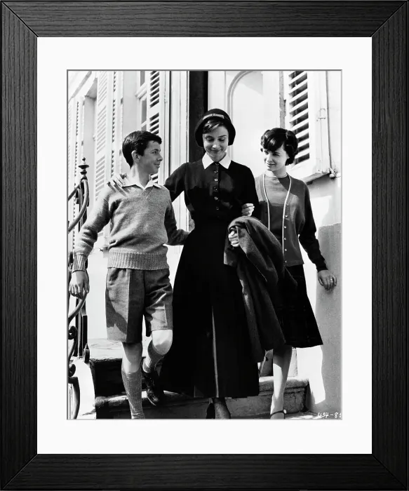 Framed Print : Richard O'Sullivan, Audrey Hepburn, and Jeannette Sterke on Set