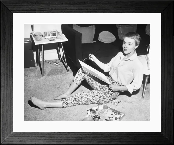 Framed Print : Jean Seberg Painting In New York Framed Print : Jean Seberg Painting In New York