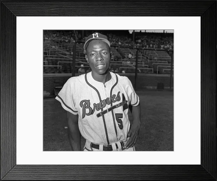 Framed Print : Baseball Player Hank Aaron Framed Print : Baseball Player Hank Aaron
