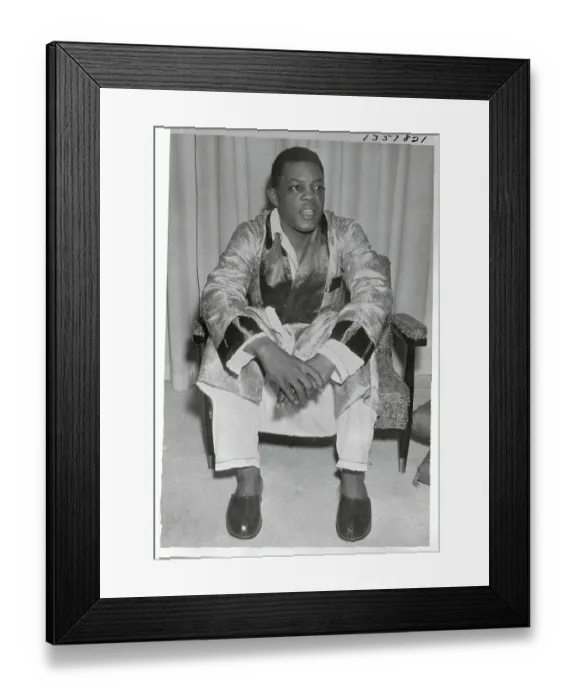 Framed Print : Willie Mays Sitting at His Home Framed Print : Willie Mays Sitting at His Home