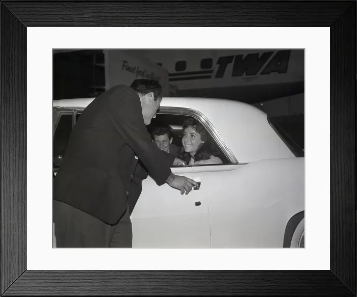 Framed Print : Elizabeth Taylor, Eddie Fisher, And Todd Framed Print : Elizabeth Taylor, Eddie Fisher, And Todd