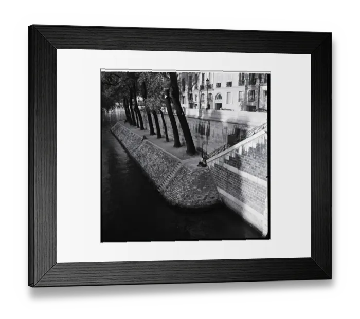 Framed Print : Couples On The Banks Of The Seine Framed Print : Couples On The Banks Of The Seine